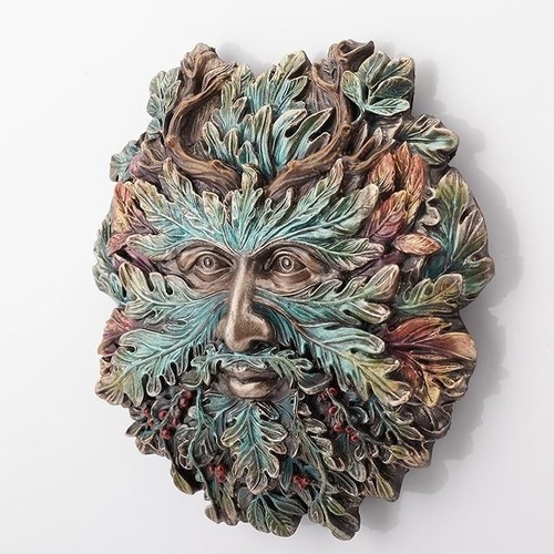 Green man winter - green,